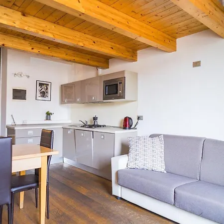 P&p Tiraboschi Lägenhet Bergamo