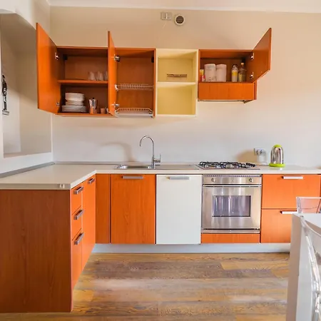 P&p Tiraboschi Lägenhet *